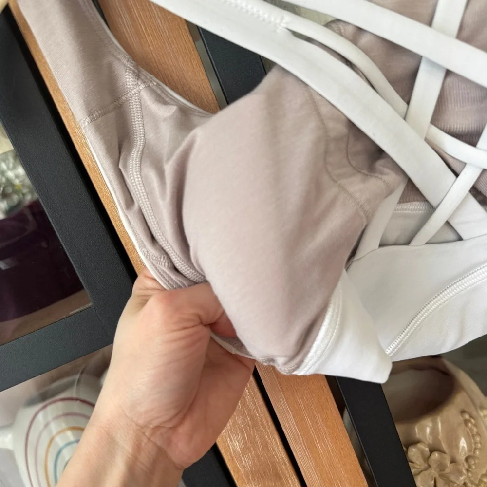 Lululemon Free to Be Elevated sports bra strappy padding